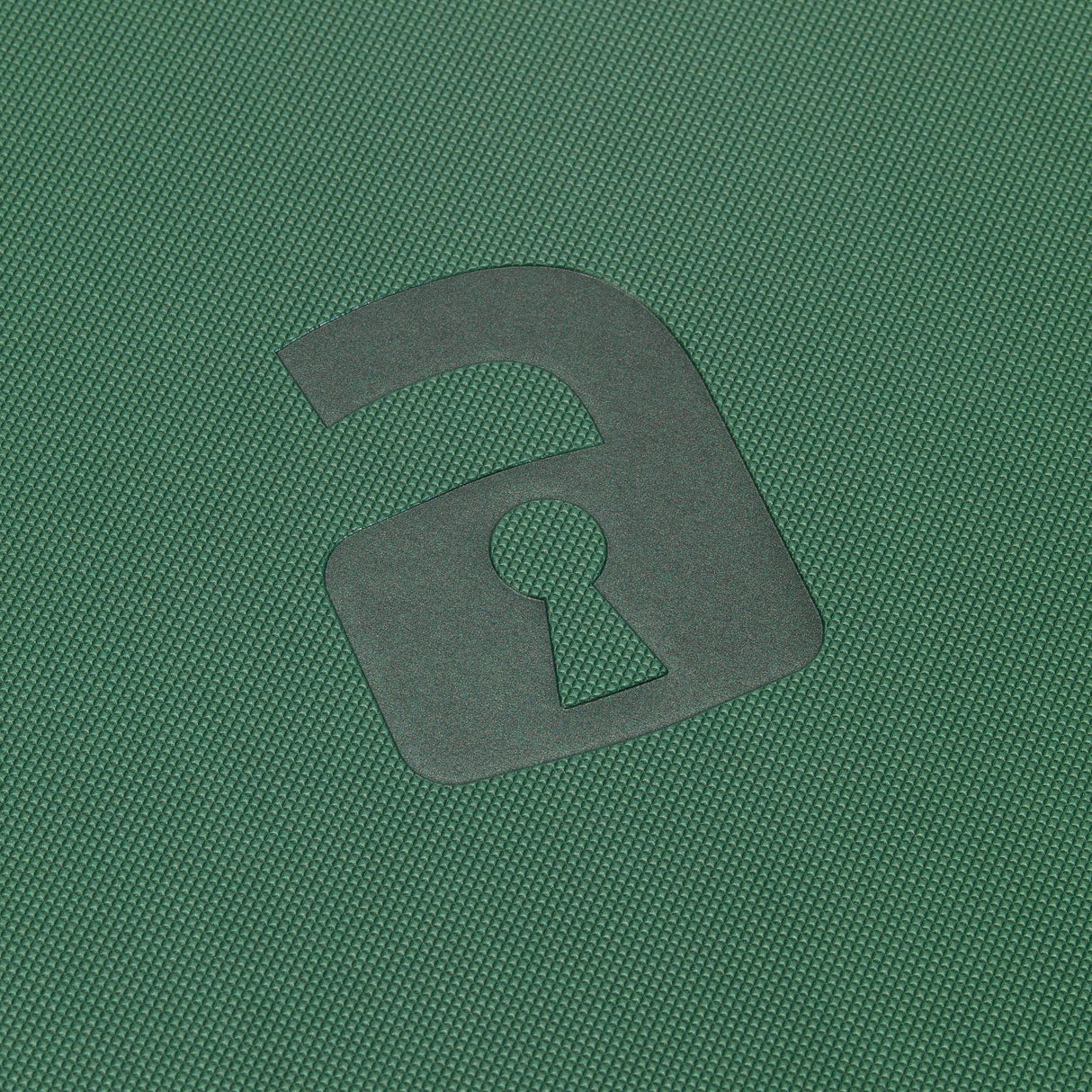 Vault X - 12-Pocket Exo-Tec® - Zip Binder - Metallic Green