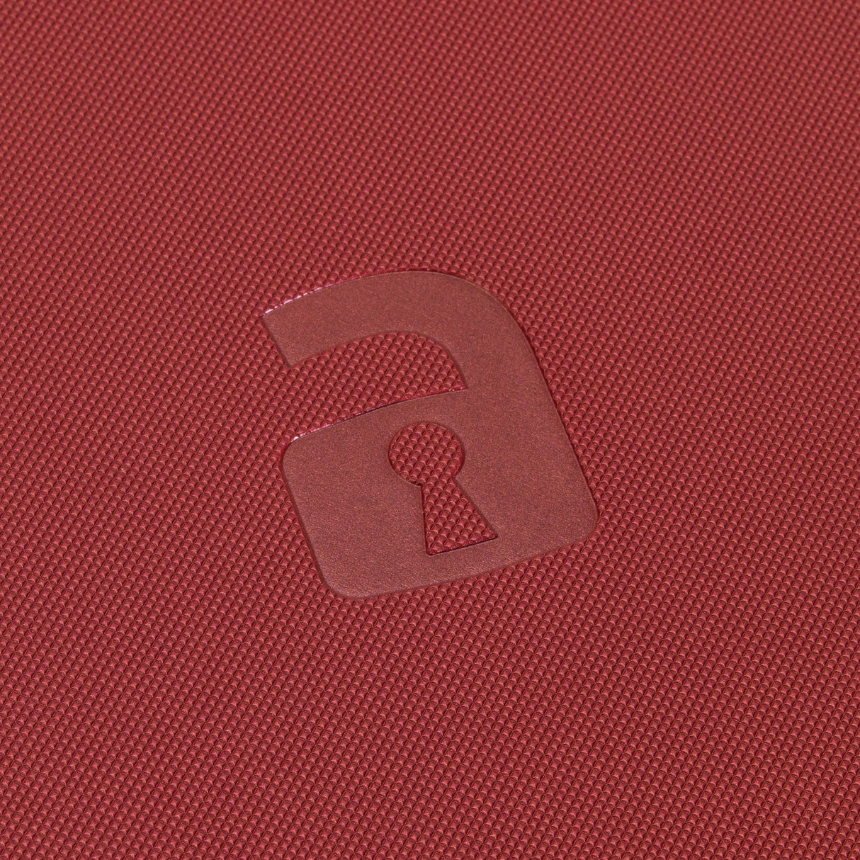 Vault X - 4-Pocket Exo-Tec® - Zip Binder - Metallic Red