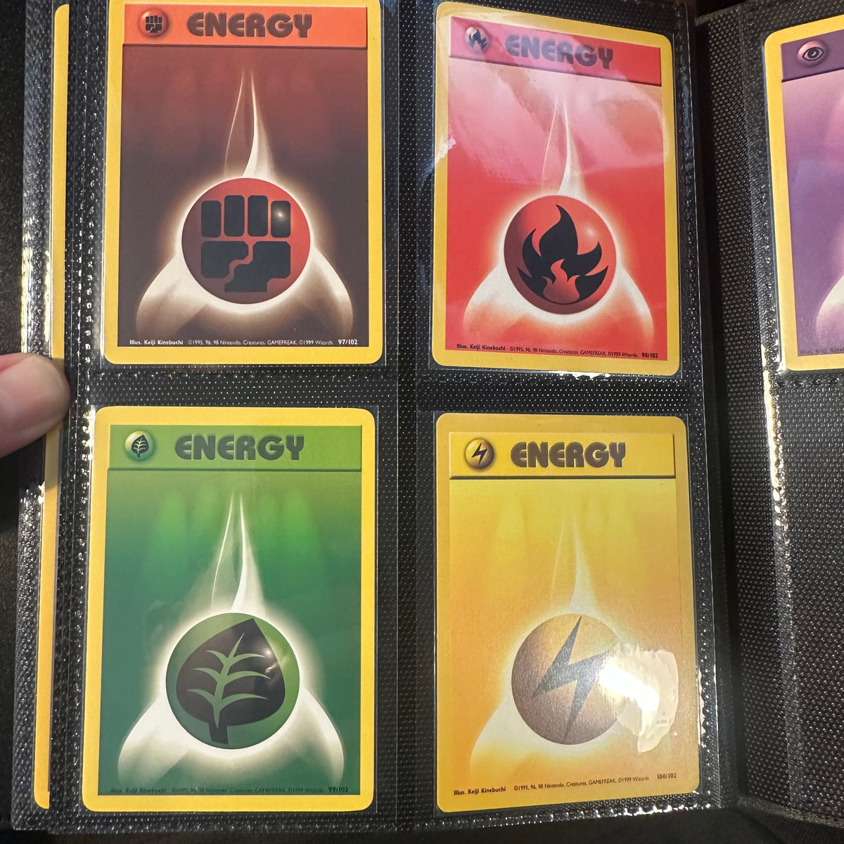 Pokemon - Complete 1999 Base Set 102/102 - Lightly Played to Moderately Played Condition
