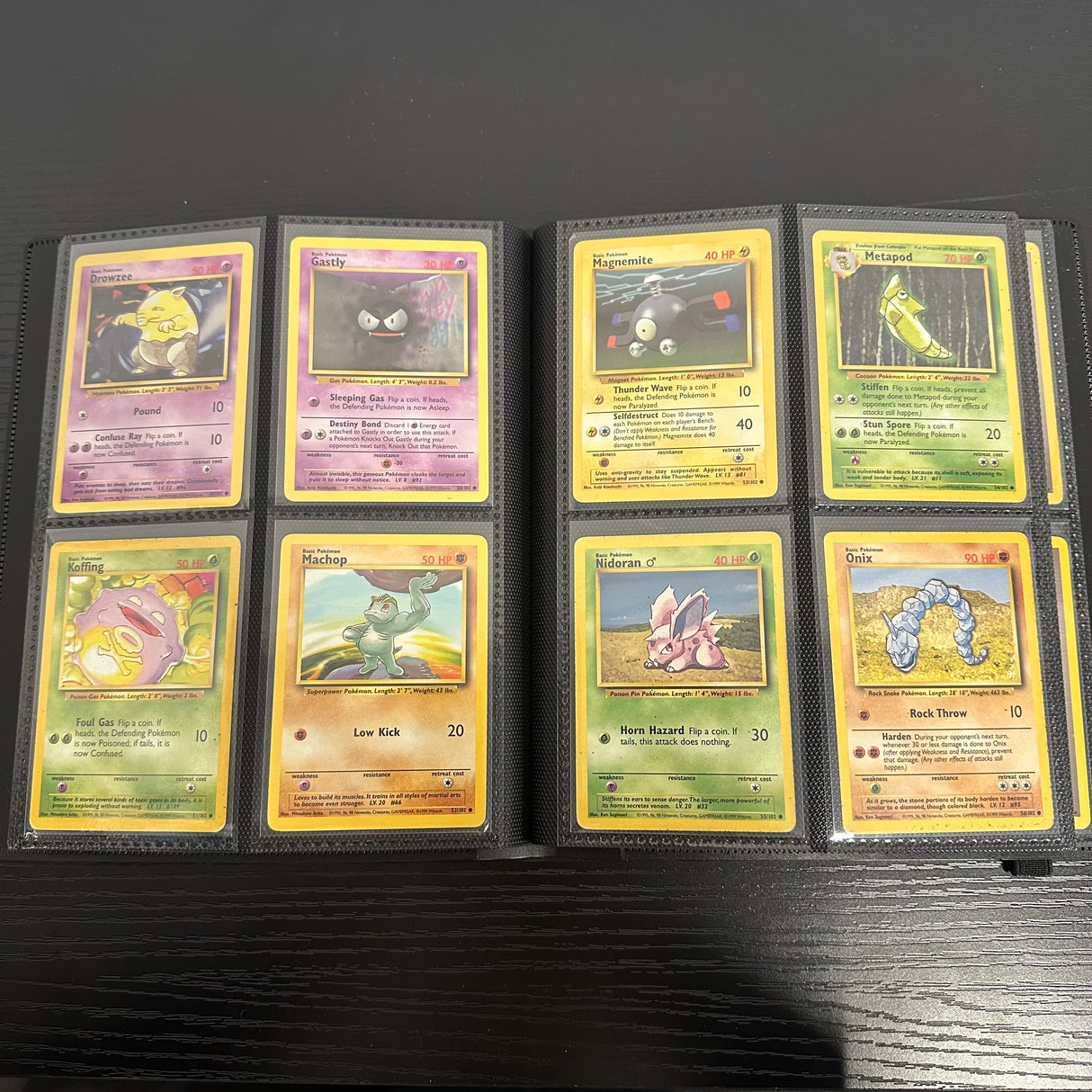 Pokemon - Complete 1999 Base Set 102/102 - Excellent to Lightly Played Condition