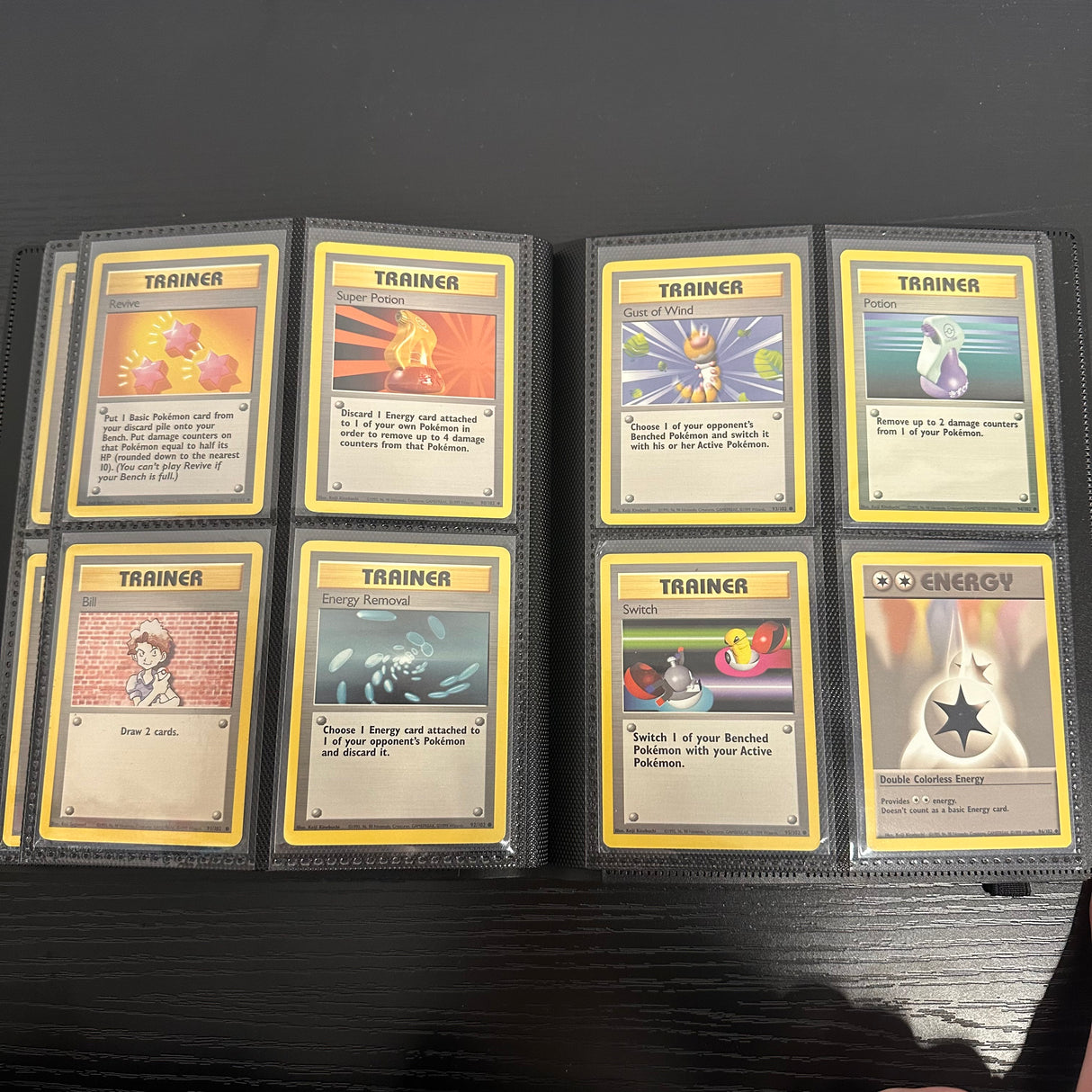 Pokemon - Complete 1999 Base Set 102/102 - Excellent to Lightly Played Condition